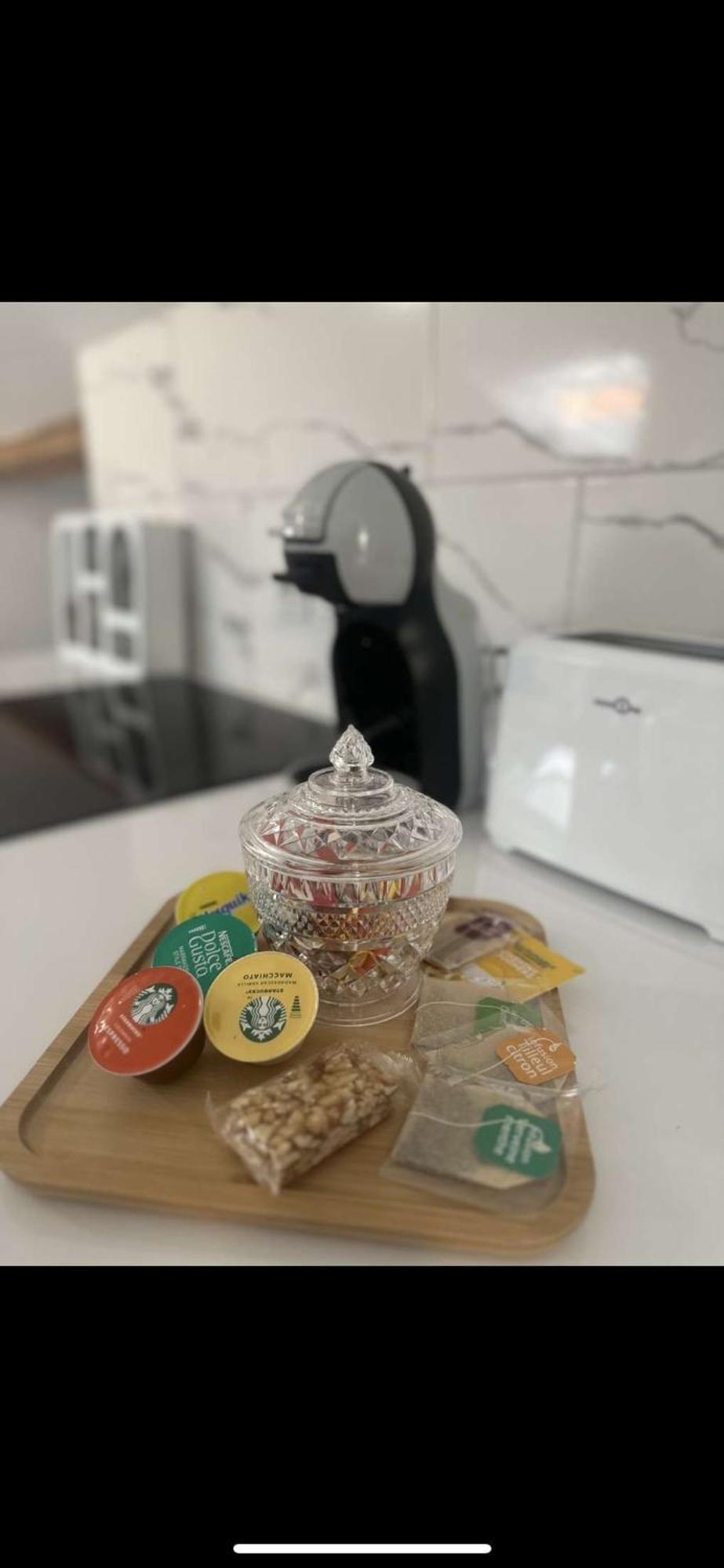 Appartement Neuf,epure Et Bien Place
