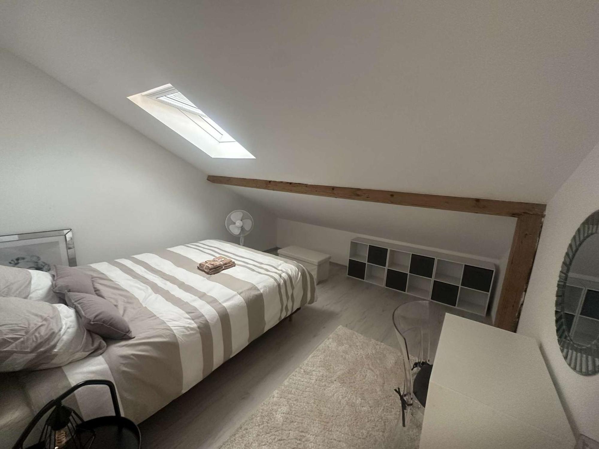 Neuf,epure Et Bien Place Appartement